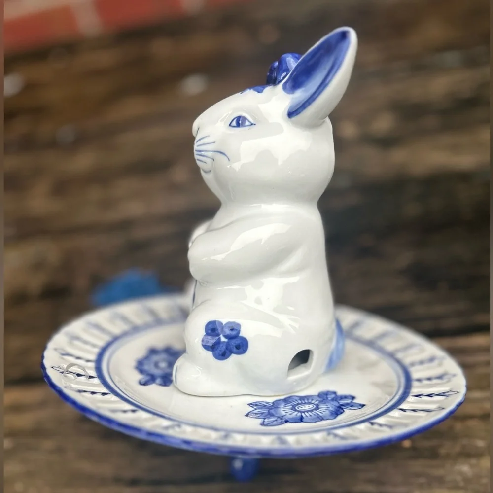 Rare and Unique Blue & White Porcelain Bunny Rabbit Bird Feeder